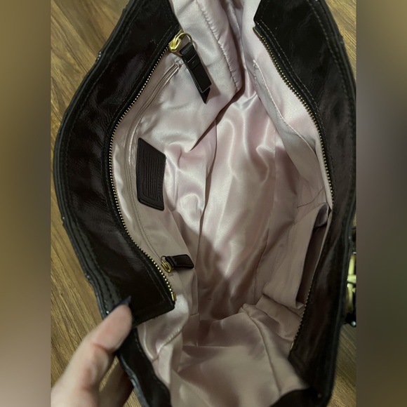 Vintage Coach Brown Patent Leather Shoulder Bag - Picture 3 of 14